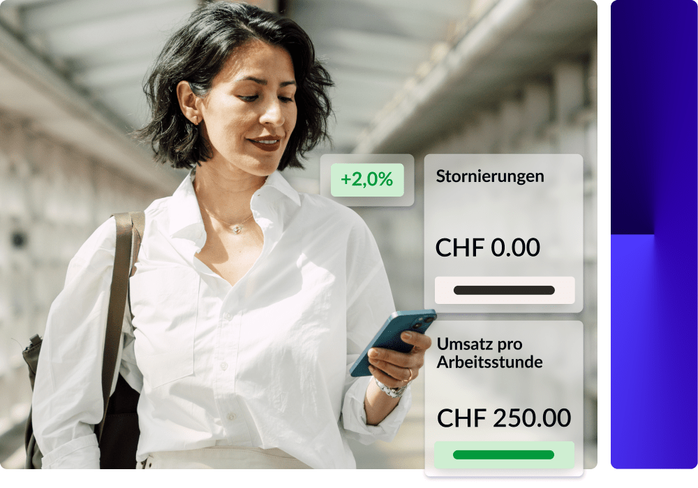 Eine Person schaut auf ihr Handy. Zur rechten Seite zwei Anzeigen aus Lightspeed Pulse, die beispielhaft die Übersichten zum Umsatz darstellen.
